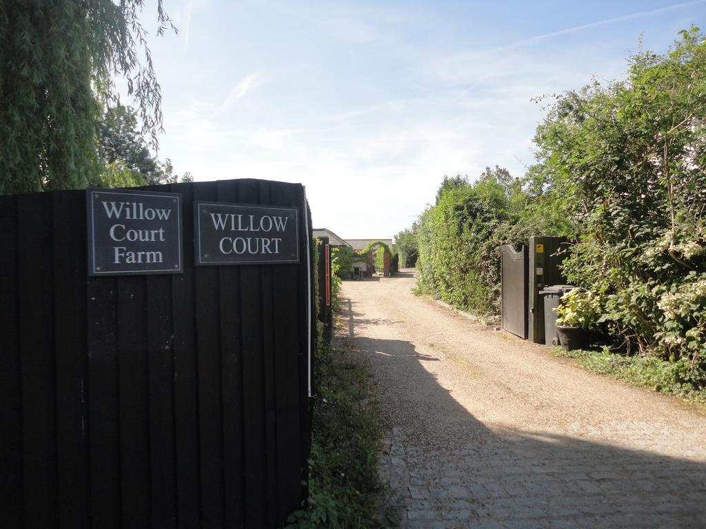 Willow Court Farm Studio West & Petting Farm, 8 Mins To Legoland & Windsor, 15 Mins To Lapland Uk Villa Esterno foto